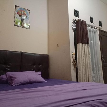 Wisma Zahira Wonosobo Bagian luar foto