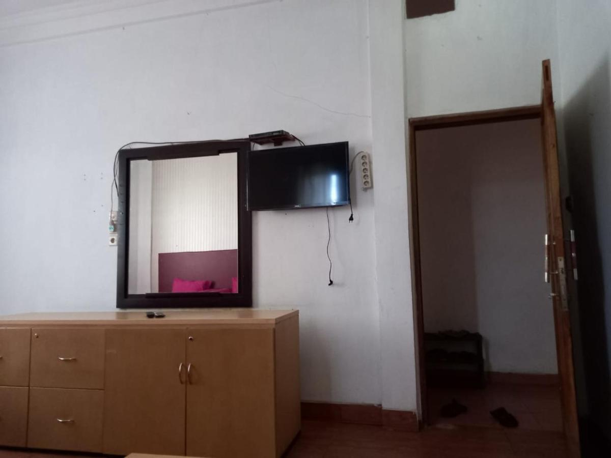 Wisma Zahira Wonosobo Bagian luar foto