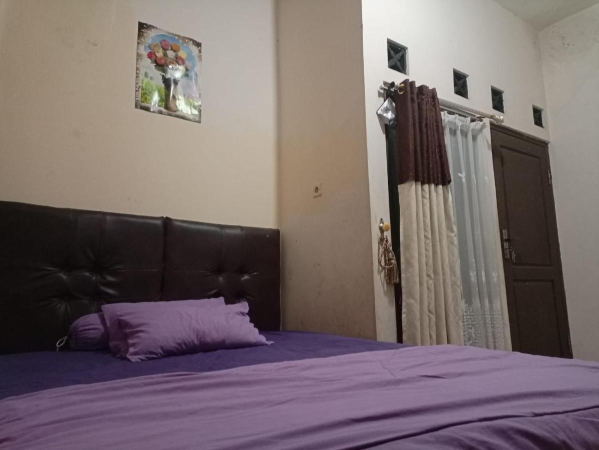 Wisma Zahira Wonosobo Bagian luar foto